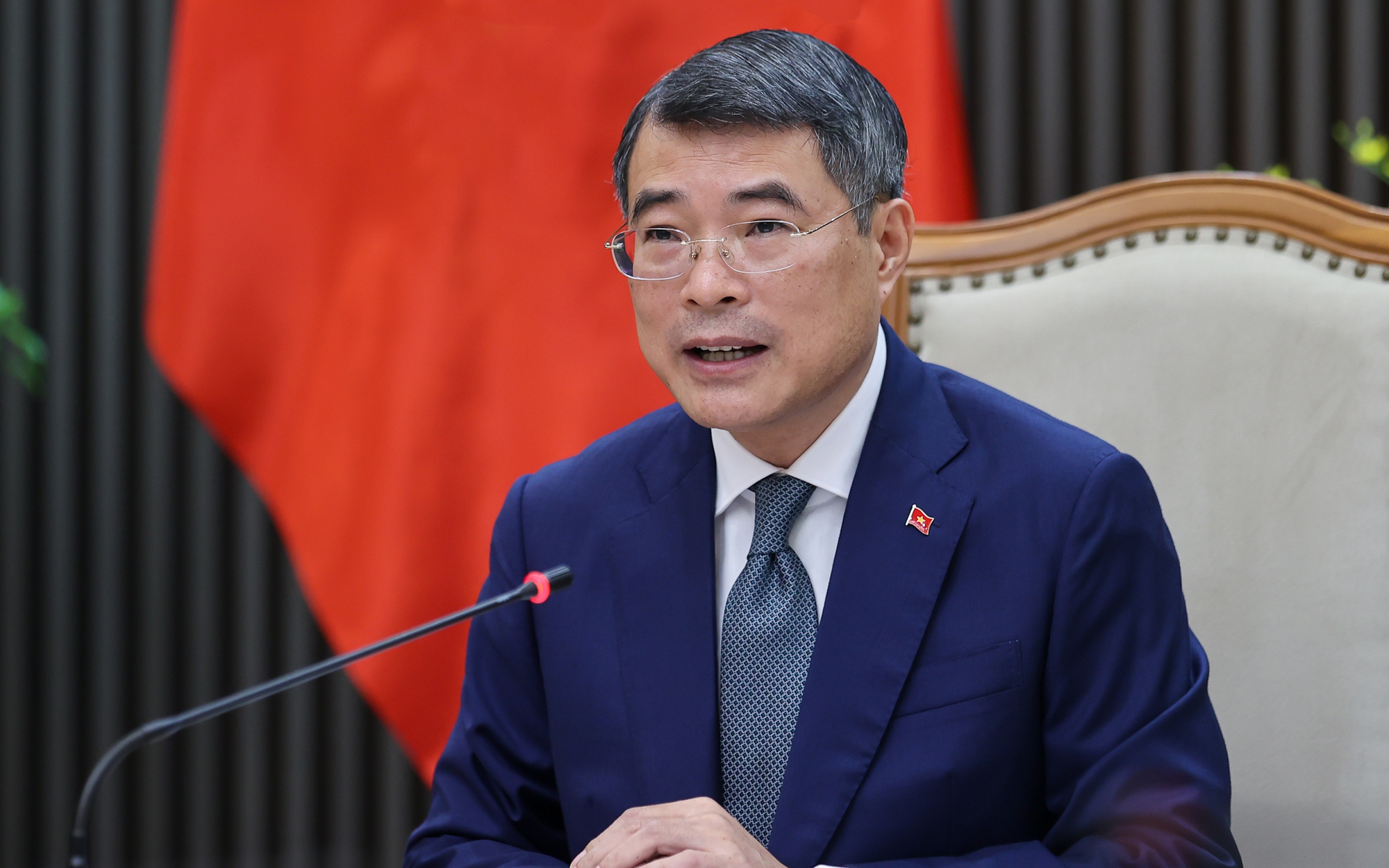 https://bcp.cdnchinhphu.vn/359255642496790528/2026/5/21/img5361-17792643703811500031403-17793299642011659091790-29-0-1279-2000-crop-1779329968114553174521.jpg