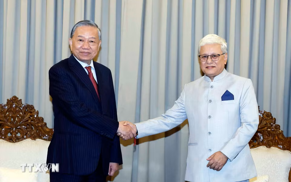 https://bcp.cdnchinhphu.vn/359255642496790528/2026/5/8/7-5lamthongdoc-1778203046723850080112-55-0-655-960-crop-17782030529362030114747.png