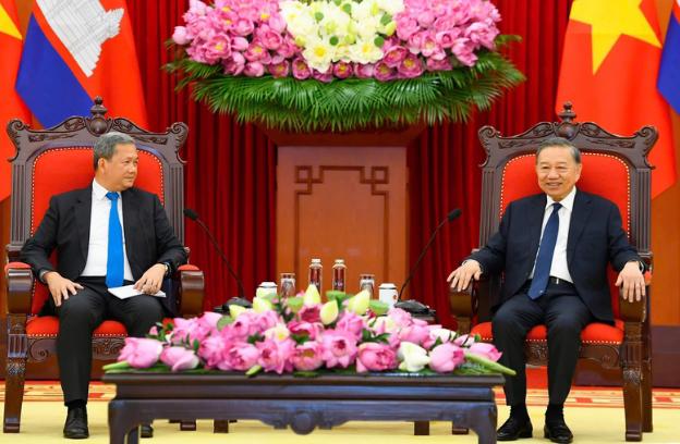 越共中央总书记、国家主席苏林会见柬埔寨首相洪玛奈- Ảnh 2. 越共中央总书记、国家主席苏林会见柬埔寨首相洪玛奈- Ảnh 2.