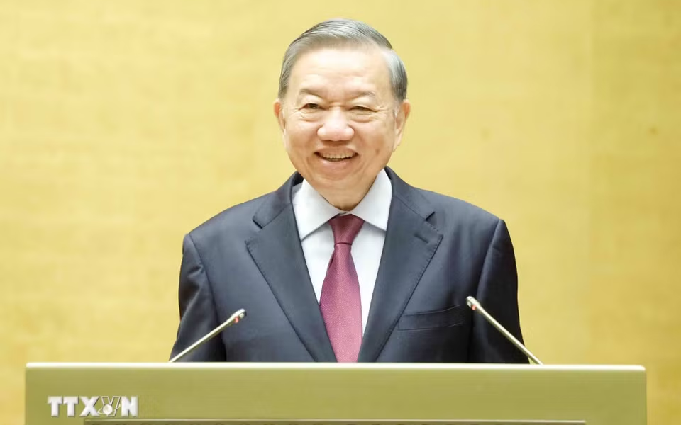 https://bcp.cdnchinhphu.vn/359255642496790528/2026/6/12/1untitled-1781156565335646790935-1781232877709883969344-82-0-682-960-crop-1781232882872607283062.png