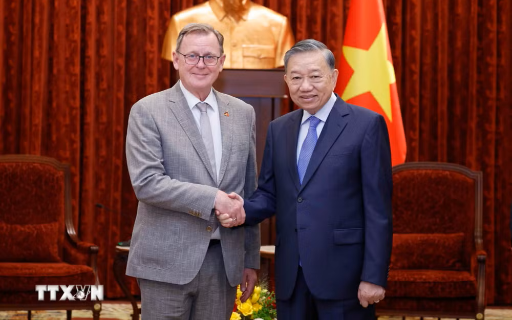 https://bcp.cdnchinhphu.vn/359255642496790528/2026/6/19/19-6-lam-duc-1781837895501157361140-155-0-780-1000-crop-1781837900854299290919.png