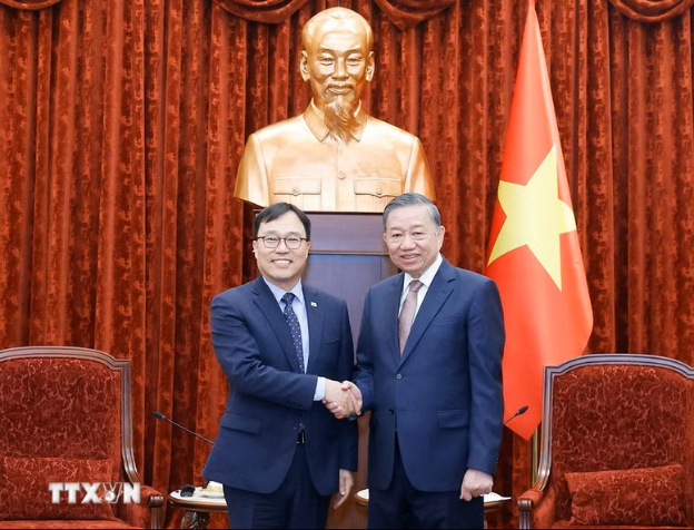 越共中央总书记、国家主席苏林会见韩国驻越大使崔泳杉- Ảnh 1.