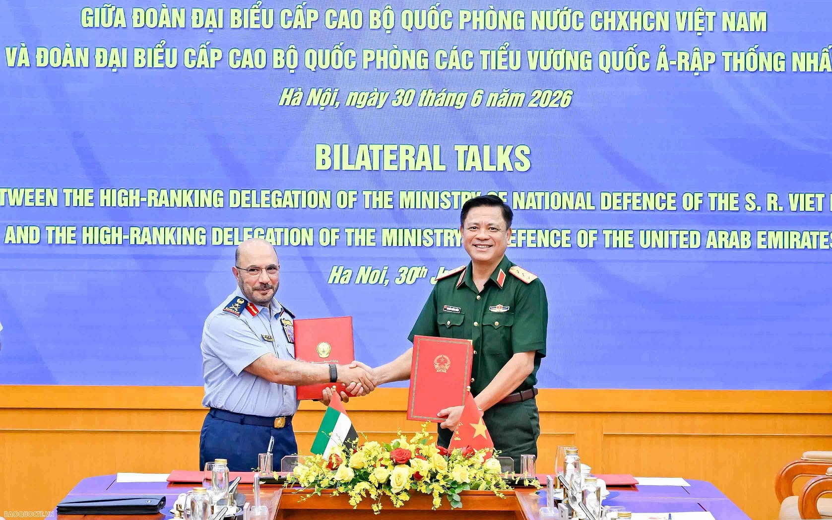 https://bcp.cdnchinhphu.vn/359255642496790528/2026/6/30/viet-nam-uae-20260630104315-1782809645795170343909-0-0-1048-1677-crop-1782809723375265820752.jpg
