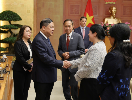 越南政府常务副总理范家肃接见美国企业代表团- Ảnh 1. 越南政府常务副总理范家肃接见美国企业代表团- Ảnh 1.
