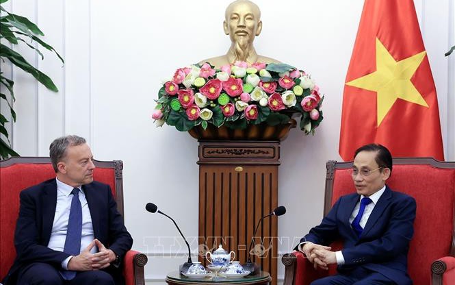 https://bcp.cdnchinhphu.vn/359255642496790528/2026/7/9/8-7vietphap-17835639790051205179483-24-0-440-665-crop-17835640597631031622939.jpg