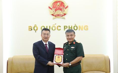https://bcp.cdnchinhphu.vn/359255642496790528/2026/8/20/photo-1787221953796-17872219539461712496141-26-0-319-469-crop-1787221993558959104604.jpg