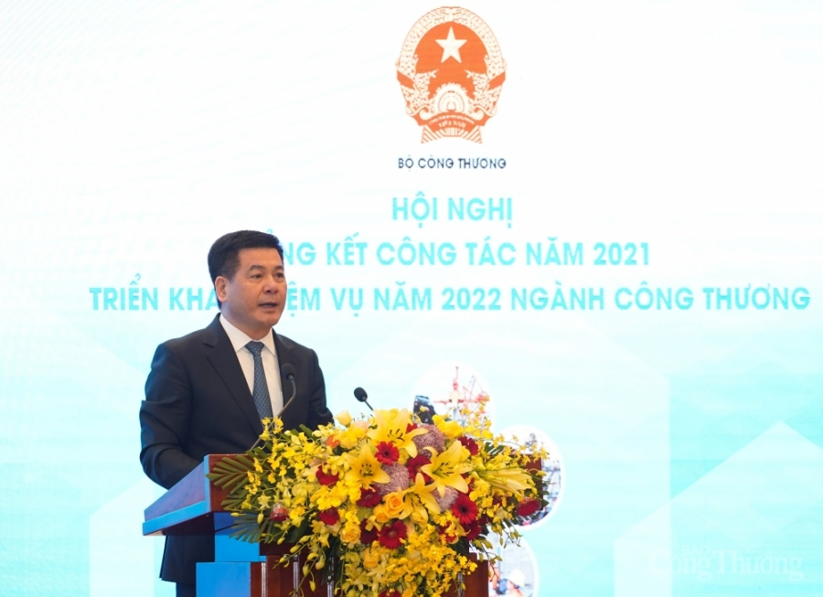 Ngành công thương: Tiếp tục đặt mục tiêu xuất khẩu tăng 8% năm 2022 - Ảnh 1.