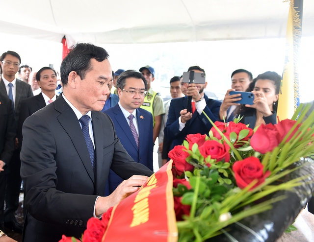 Chùm ảnh: Phó Thủ tướng Trần Lưu Quang thăm chính thức Venezuela- Ảnh 1.