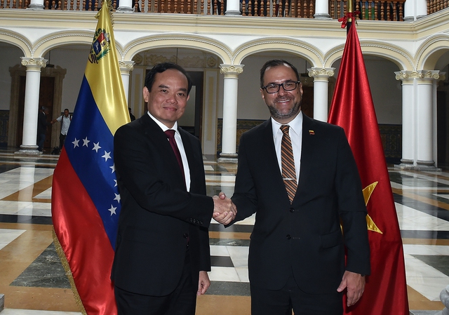 Chùm ảnh: Phó Thủ tướng Trần Lưu Quang thăm chính thức Venezuela- Ảnh 10.