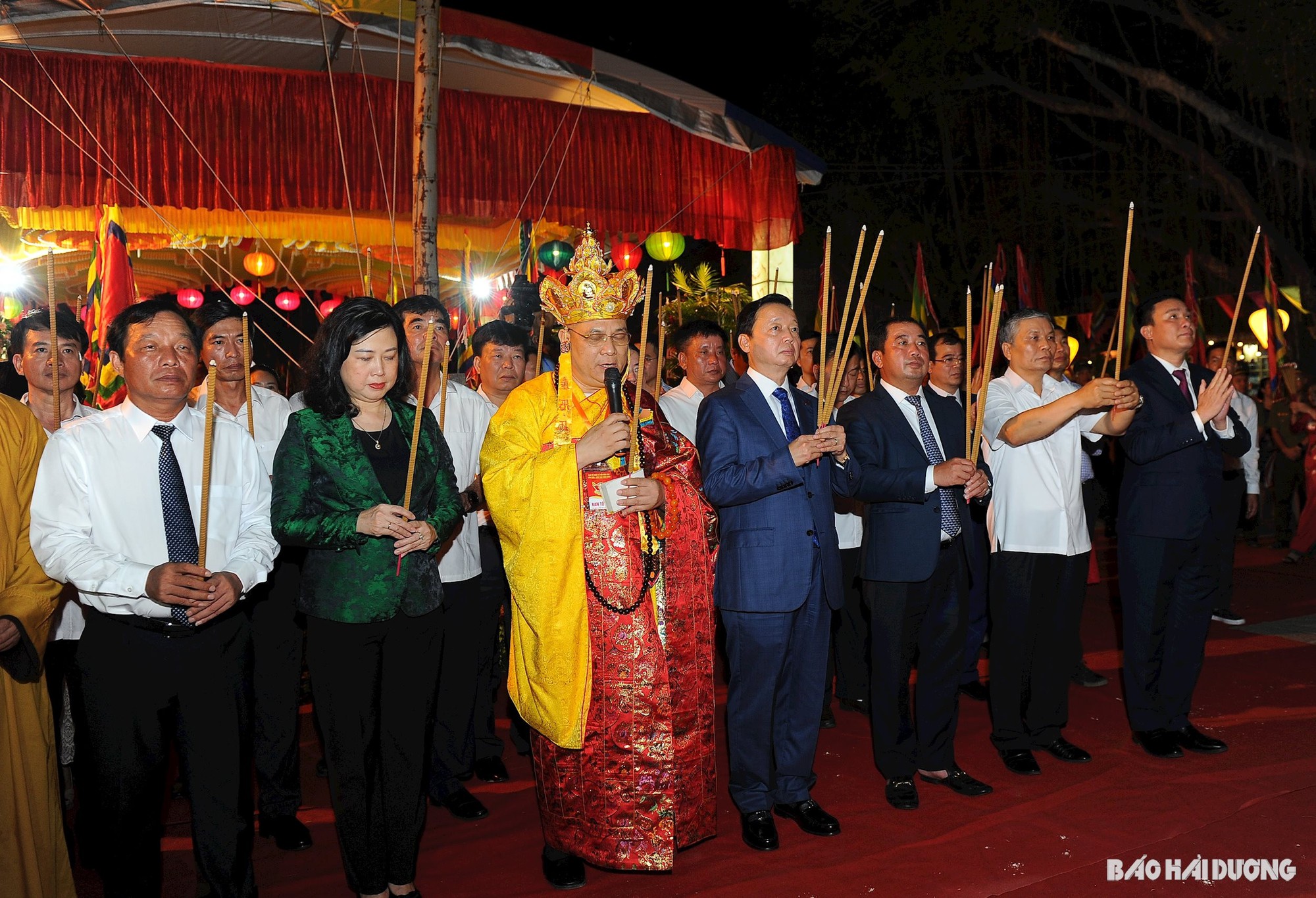 Tưởng niệm 723 năm ngày mất của Trần Hưng Đạo và khai hội mùa thu Côn Sơn-Kiếp Bạc - Ảnh 1. Tưởng niệm 723 năm ngày mất của Trần Hưng Đạo và khai hội mùa thu Côn Sơn-Kiếp Bạc - Ảnh 1.