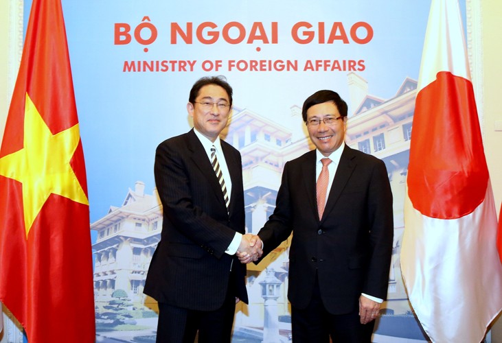 Liên minh Việt Nam - Nhật Bản: Liên minh Việt Nam - Nhật Bản là một động thái hợp tác quan trọng giữa hai quốc gia hàng đầu châu Á. Liên minh này sẽ giúp tăng cường thông tin, giải quyết các vấn đề kinh tế và an ninh, đồng thời đẩy mạnh quan hệ thương mại giữa hai bên. Nhờ sự hợp tác này, chúng ta có thể đưa Việt Nam và Nhật Bản trở thành các đối tác chủ chốt trong vùng.