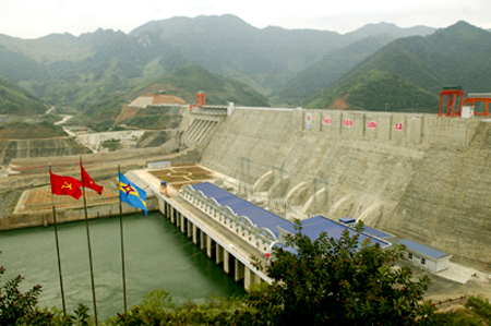 Năng lượng thủy điện: Thủy điện đang trở thành nguồn năng lượng quan trọng tại Việt Nam, đặc biệt là khi chúng ta đang phải đối mặt với các thách thức về biến đổi khí hậu. Cùng xem hình ảnh liên quan đến năng lượng thủy điện và khám phá những tiềm năng về nguồn năng lượng sạch tại đất nước ta.