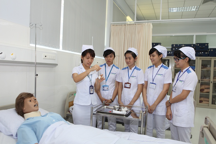 Top 9 Bệnh viện có dịch vụ sinh con tốt nhất tại Hà Nội  toplistvn