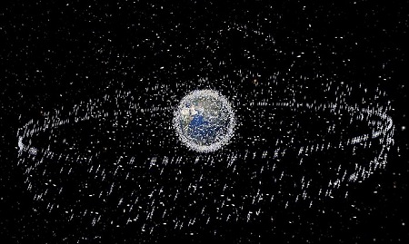 Bạn đã từng tự hỏi rác thải của con người ra sao khi được đưa ra không gian? Hãy xem hình ảnh rác thải vũ trụ để khám phá điều này nhé!