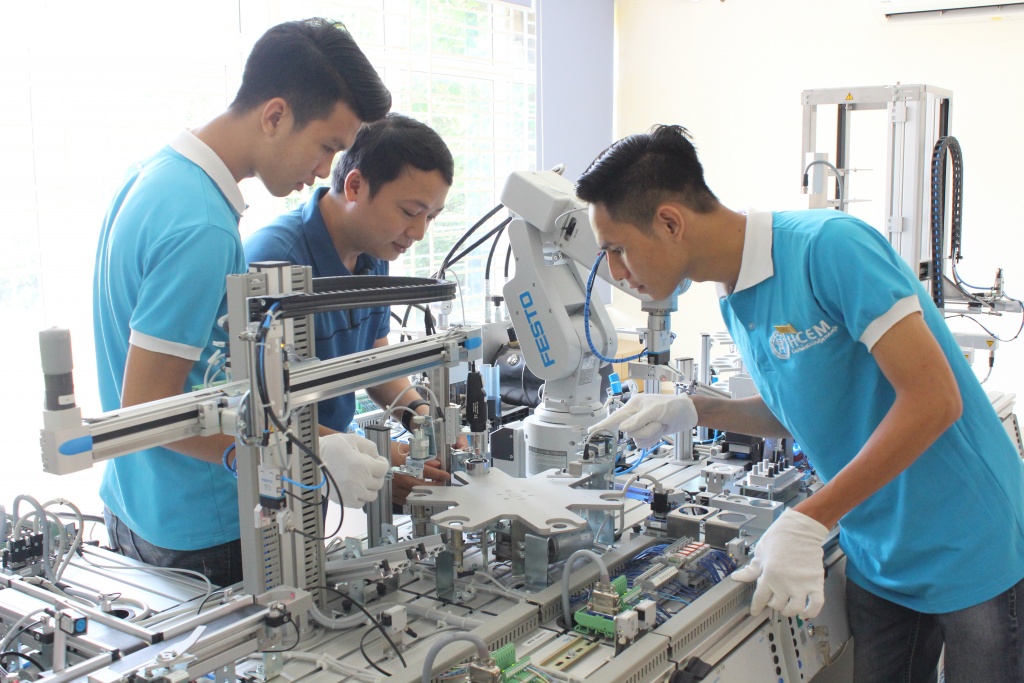 Đề xuất mở rộng đối tượng tuyển sinh cao đẳng nghề
