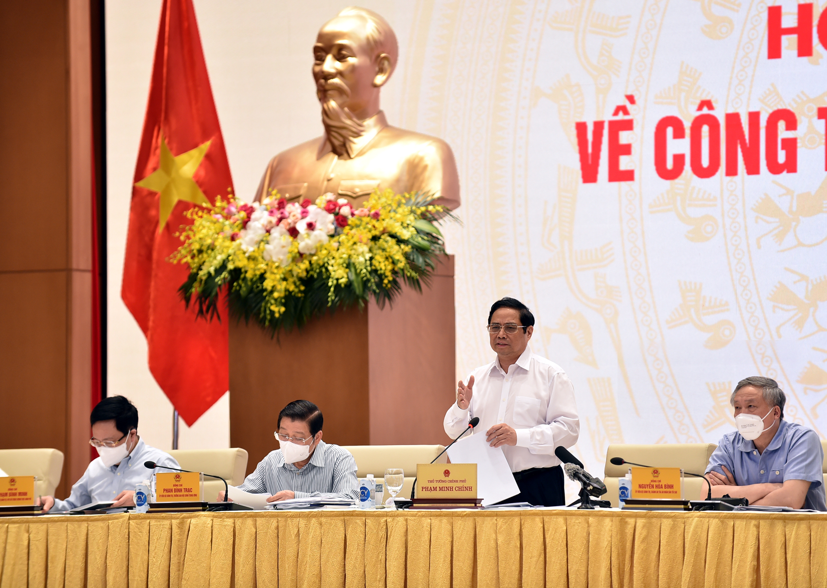 Đến năm 2024, Việt Nam đã xây dựng thành công cờ pháp mới, đồng thời nâng cao tinh thần yêu nước và nhân dân trong thời đại mới. Những hình ảnh về cờ pháp mới sẽ đem lại tự hào và sự kiêu hãnh cho toàn dân.