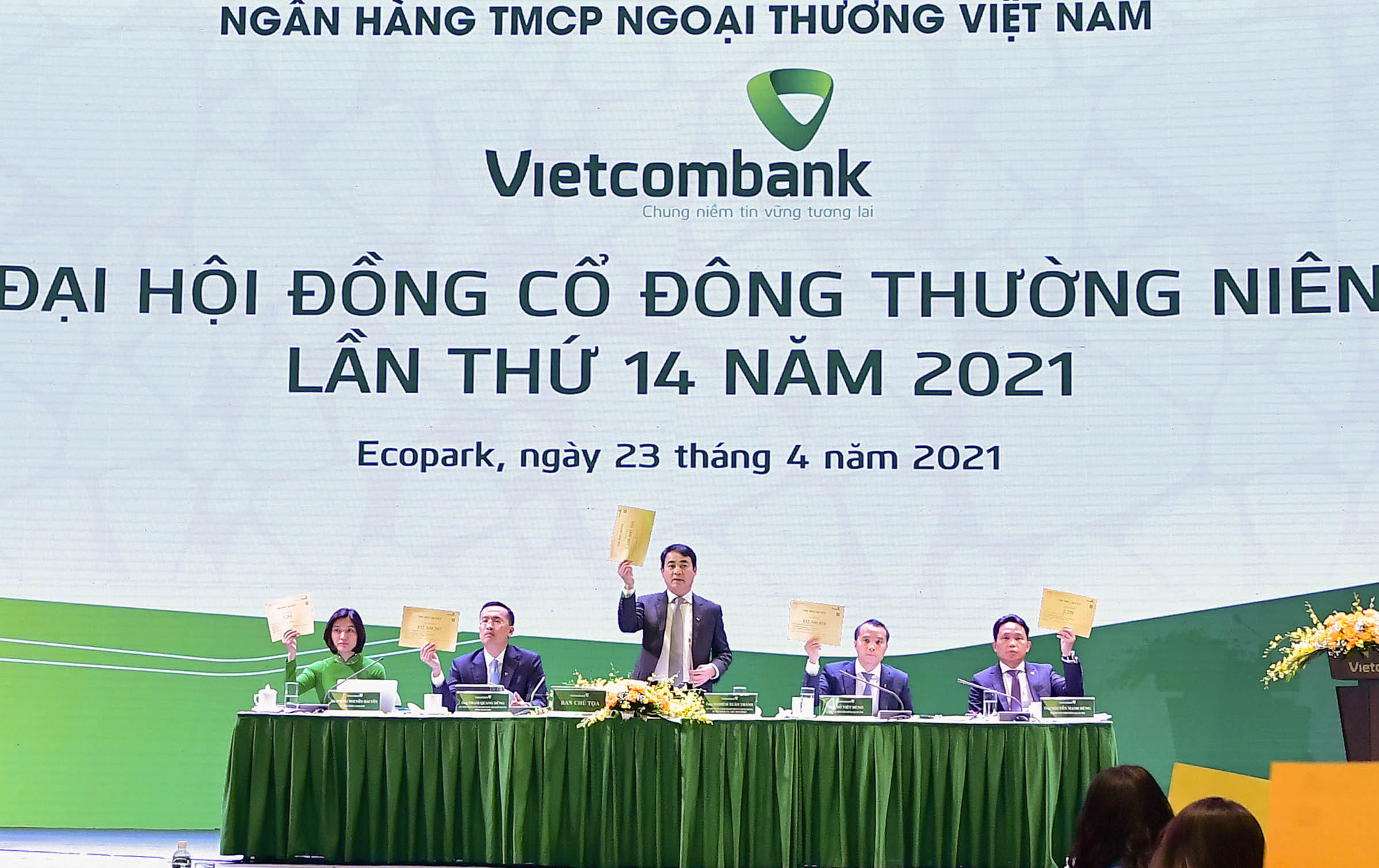 Vietcombank Nha Trang có thêm trụ sở mới  VnExpress Kinh doanh