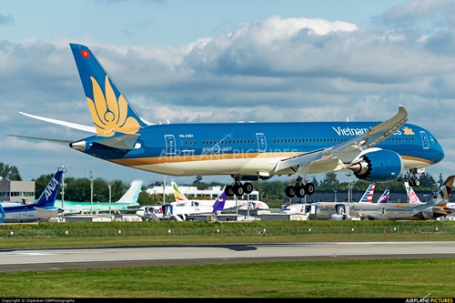 Tập tinVietnam Airlines Boeing 7879 VNA869 SGN 10022017jpg  Wikipedia  tiếng Việt