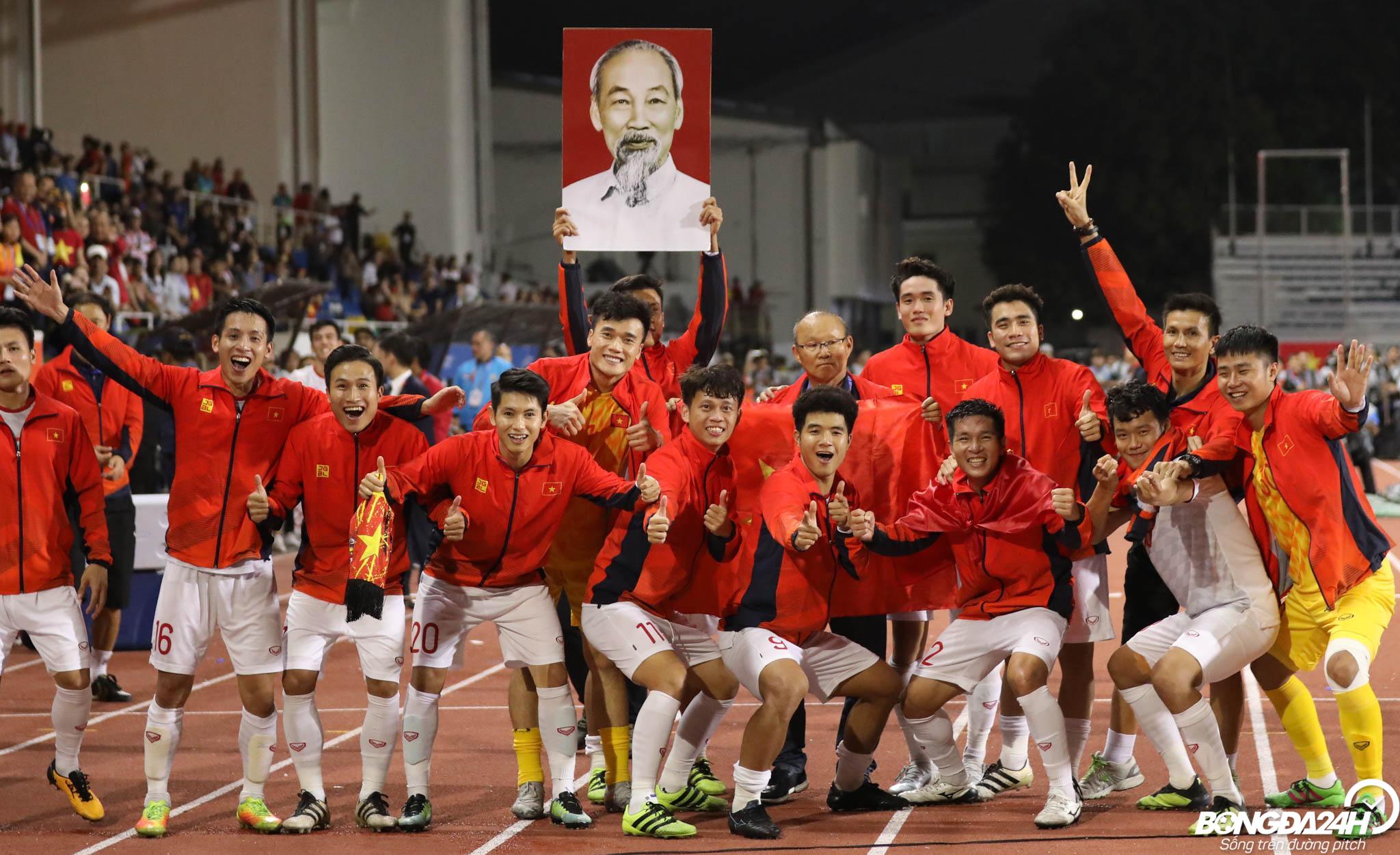 SEA Games, thành công: Hãy xem hình ảnh liên quan đến SEA Games và cảm nhận thành công tuyệt vời mà đội tuyển Việt Nam đã đạt được. Những khoảnh khắc ấn tượng của những vận động viên tài ba sẽ khiến bạn phấn khích và tự hào về đất nước.