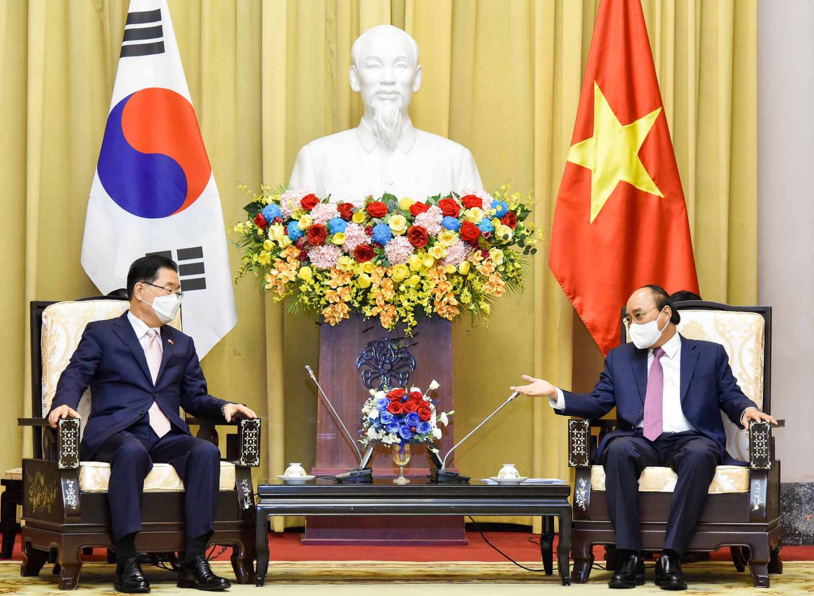 Quan hệ Việt Nam-Hàn Quốc không chỉ là sự hợp tác về mặt kinh tế mà còn là mối quan hệ đối tác chiến lược. Chúng tôi đã phát triển nhiều dự án chung và đẩy mạnh tăng trưởng kinh tế cả hai nước. Hình ảnh liên quan giúp bạn có thể hiểu sâu hơn về quan hệ này.
