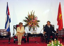 Hợp tác giữa ngành Tài chính Cuba và Việt Nam