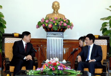 范平明副总理会见云南省委副书记仇和