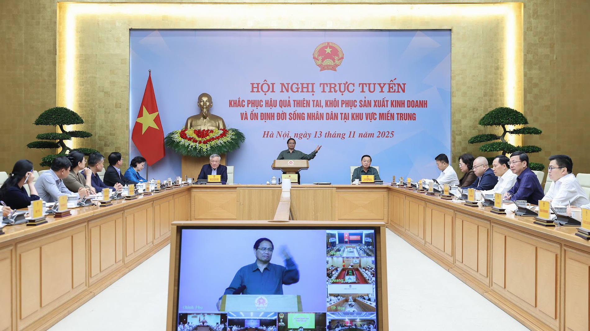 Sớm khôi phục sản xuất kinh doanh, ổn định đời sống nhân dân sau bão