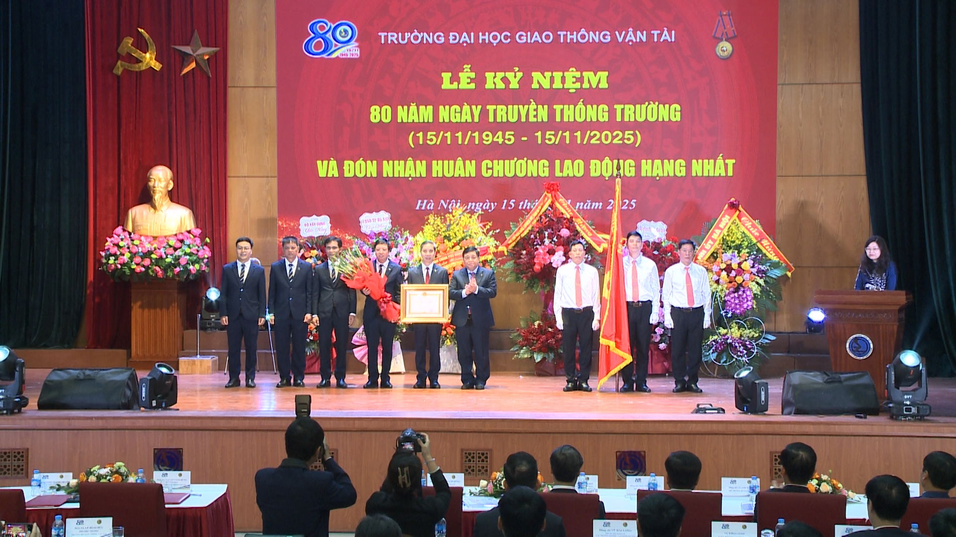 Trường Đại học Giao thông vận tải giữ vững vị thế là ngôi trường của sáng tạo và trí tuệ Việt Nam