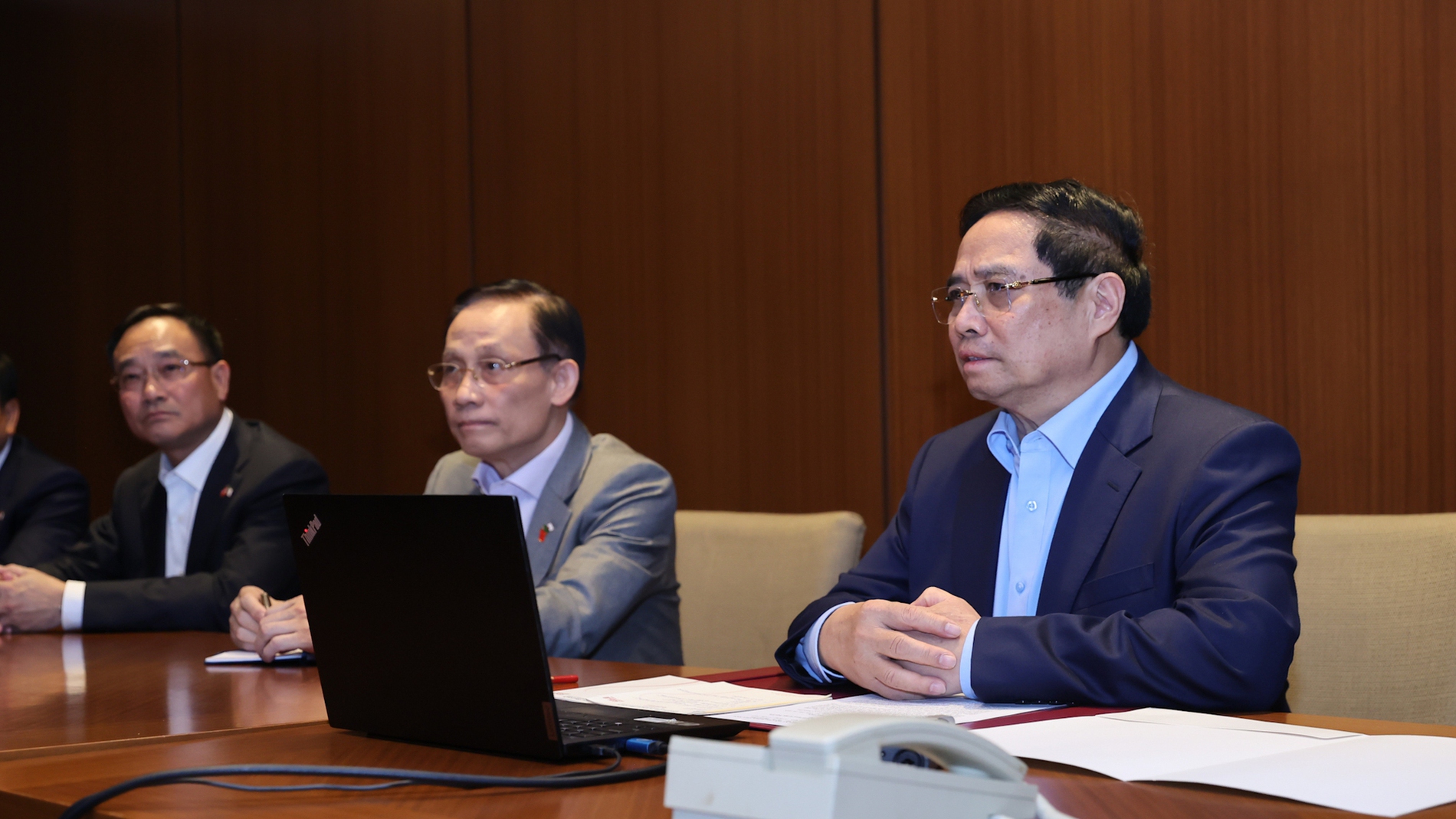 Huy động mọi lực lượng, bằng mọi cách cứu người trong mưa lũ