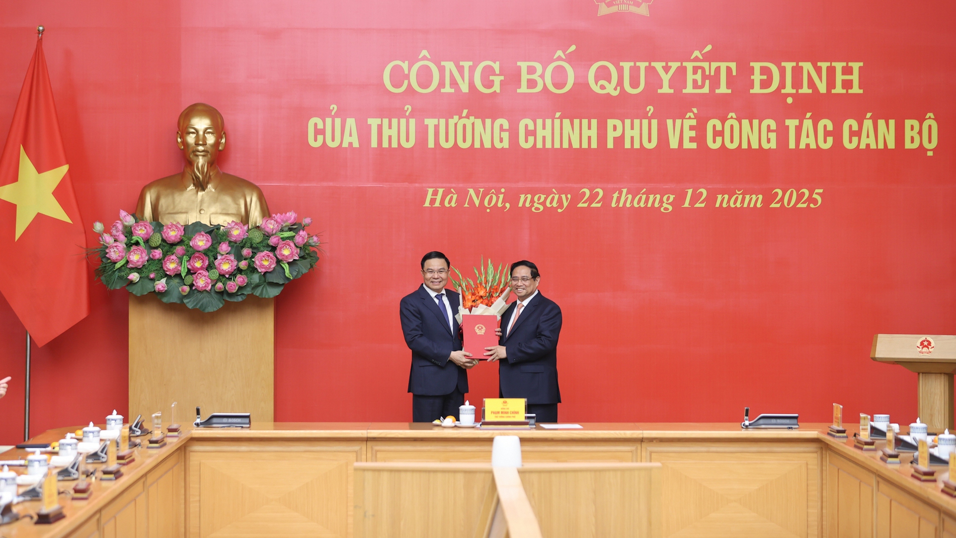 Thủ tướng Phạm Minh Chính trao Quyết định giao Quyền Bộ trưởng Bộ Công Thương