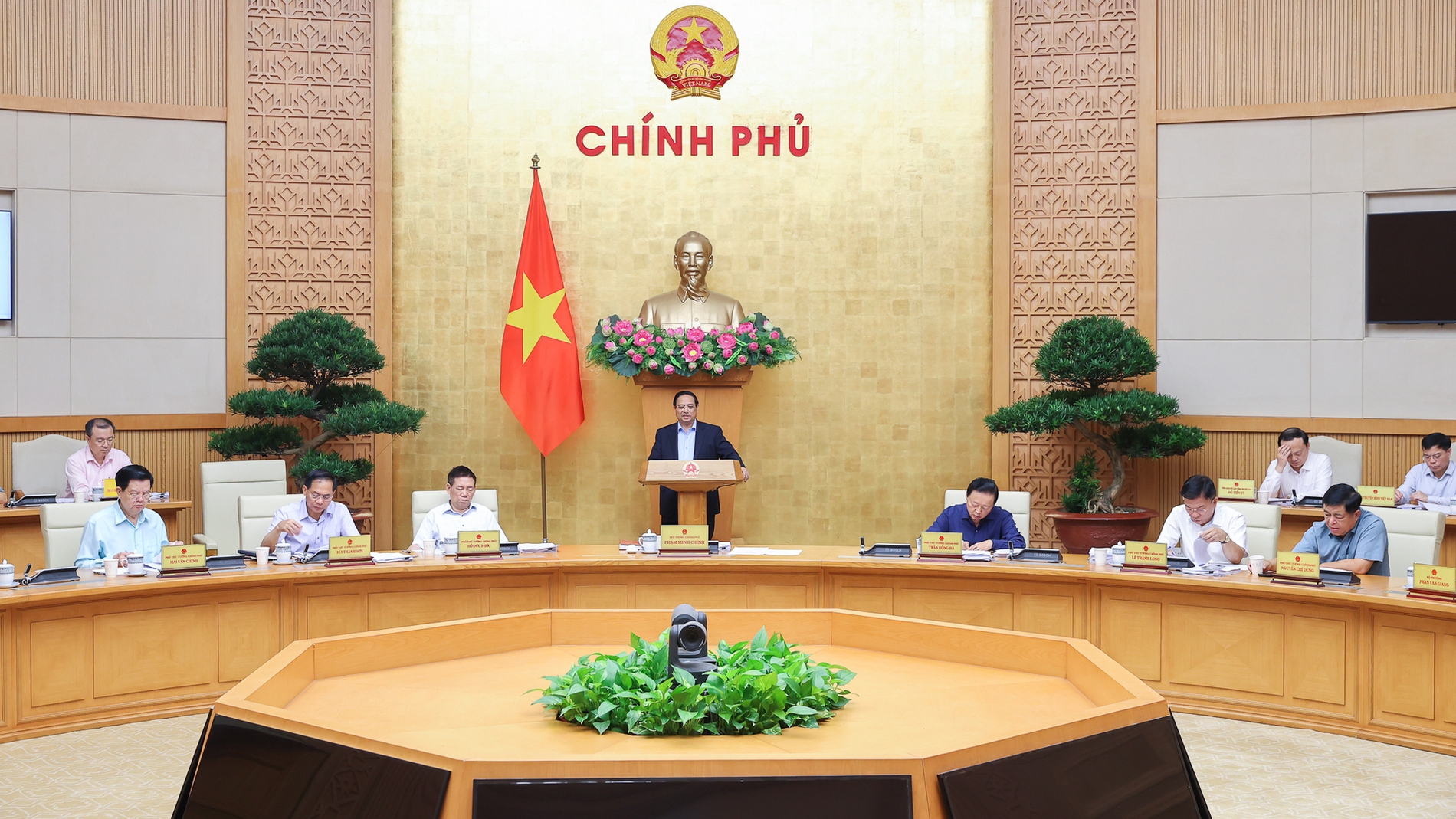 Xây dựng luật phải phân cấp, phân quyền tối đa, tăng cường giám sát, kiểm tra