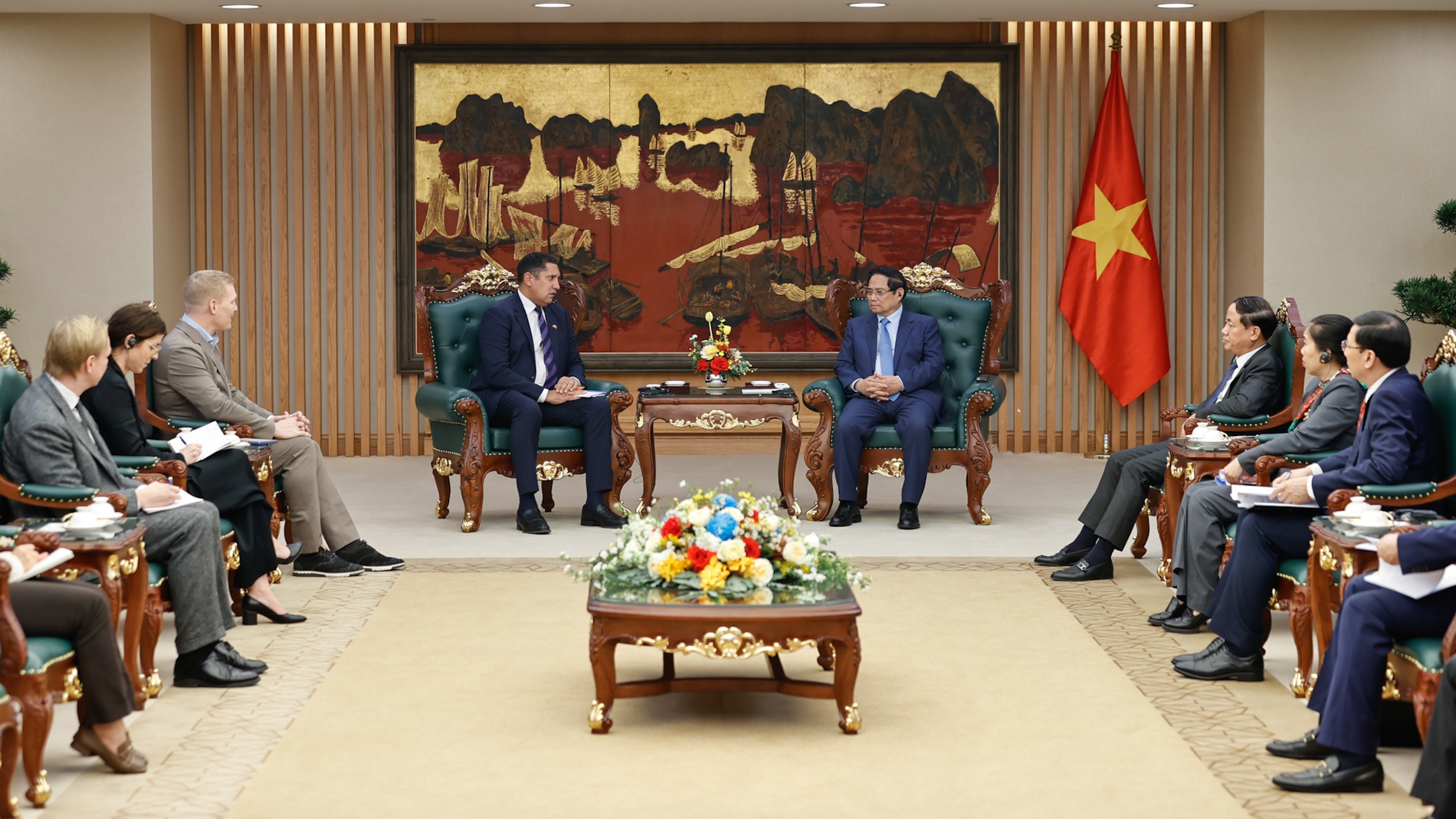 Thủ tướng tiếp Đại sứ Thụy Điển tại Việt Nam và Tổng Giám đốc Công ty SYRE