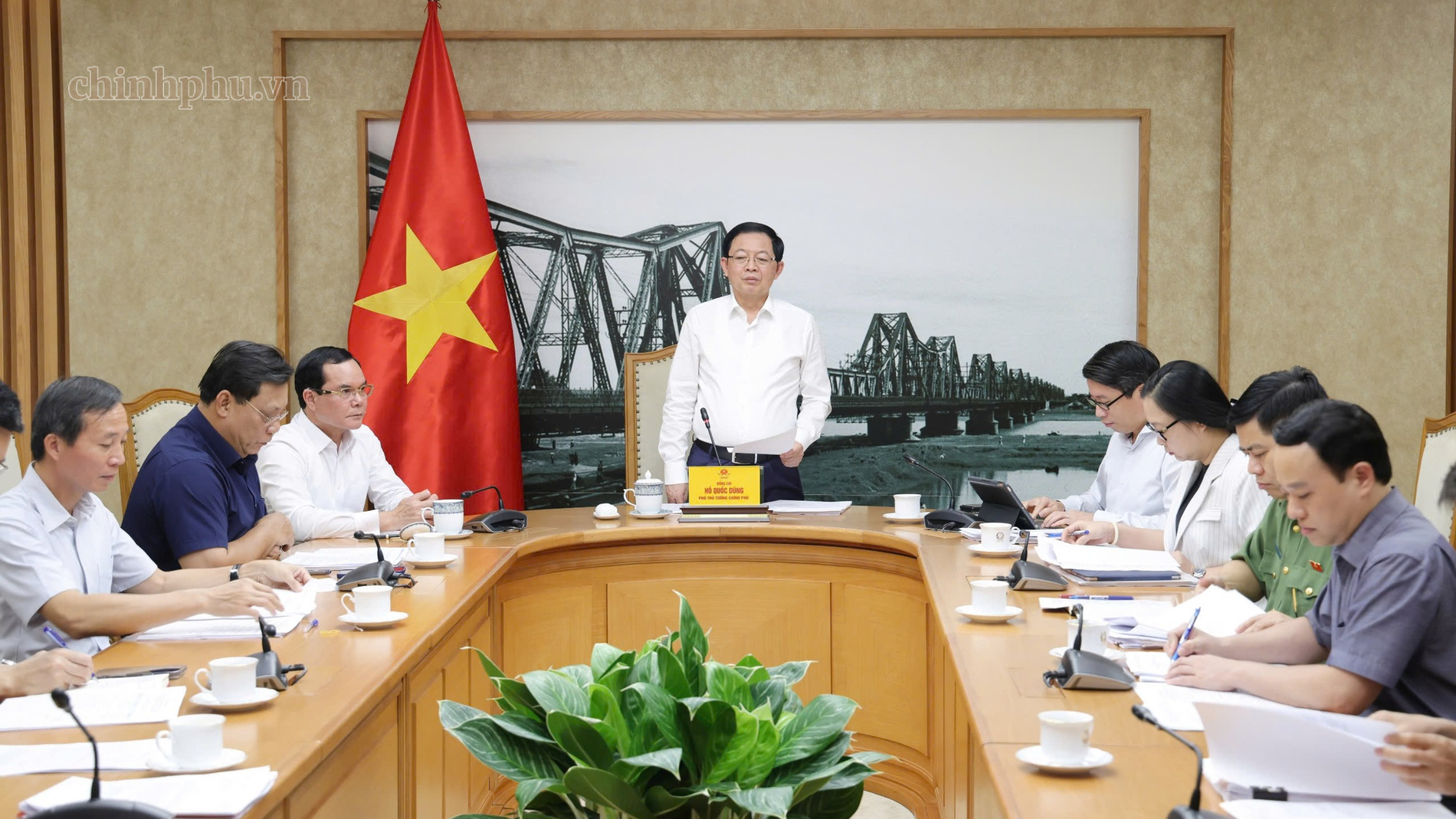 Khẩn trương hoàn thiện Nghị định hướng dẫn thi hành Luật Tín ngưỡng, tôn giáo