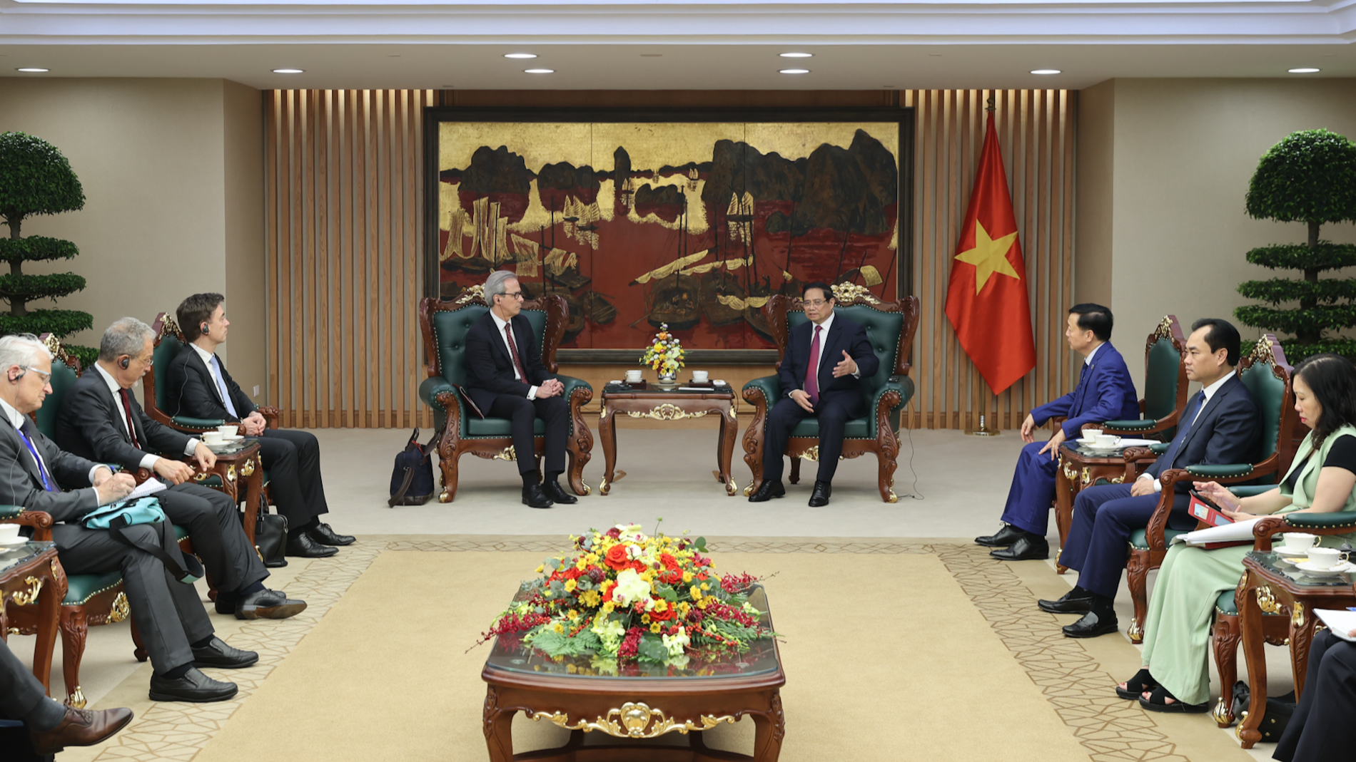 Thủ tướng tiếp đoàn thanh tra của EC về chống khai thác IUU