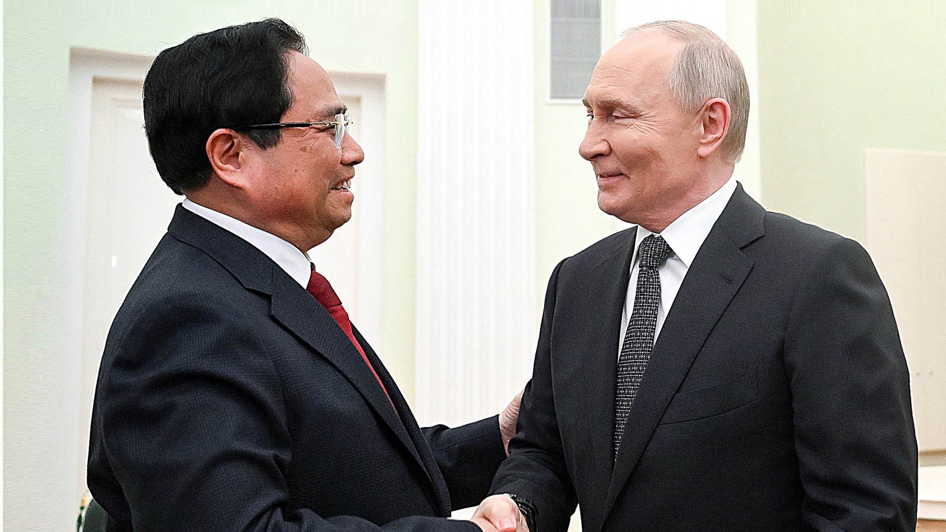  Thủ tướng Phạm Minh Chính hội kiến Tổng thống Liên bang Nga Vladimir Putin