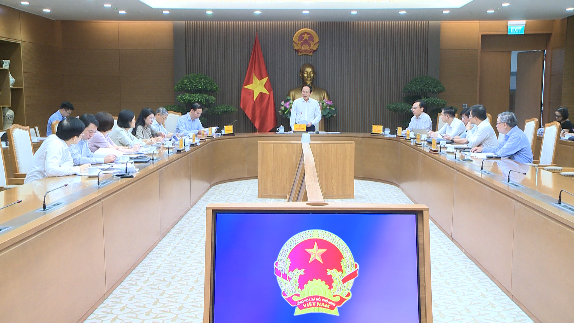 Khẩn trương hoàn thiện Đề án phát triển một số trường đại học lớn vùng Đông Nam Bộ thuộc nhóm tiên tiến hàng đầu châu Á 