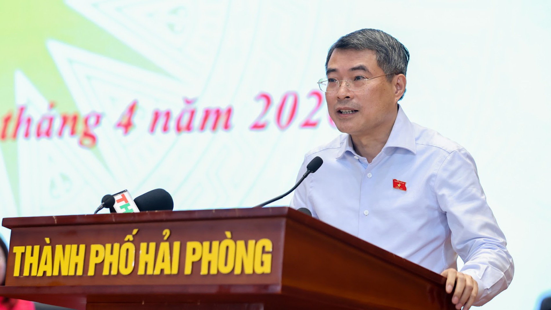 Thủ tướng Chính phủ: Tạo môi trường kinh doanh thông thoáng, giảm chi phí cho doanh nghiệp