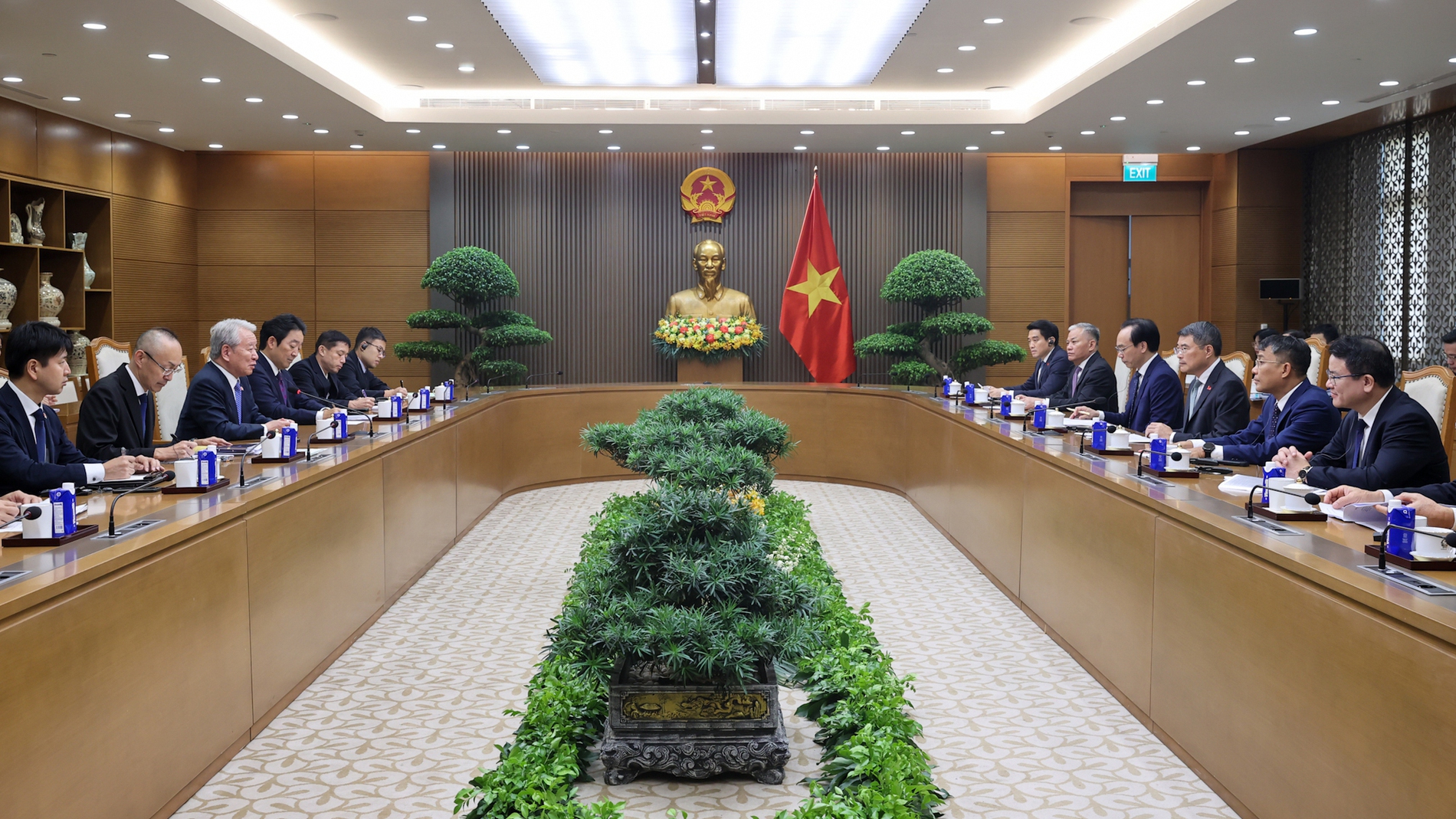 Thủ tướng Lê Minh Hưng tiếp Chủ tịch Cơ quan Hợp tác quốc tế Nhật Bản