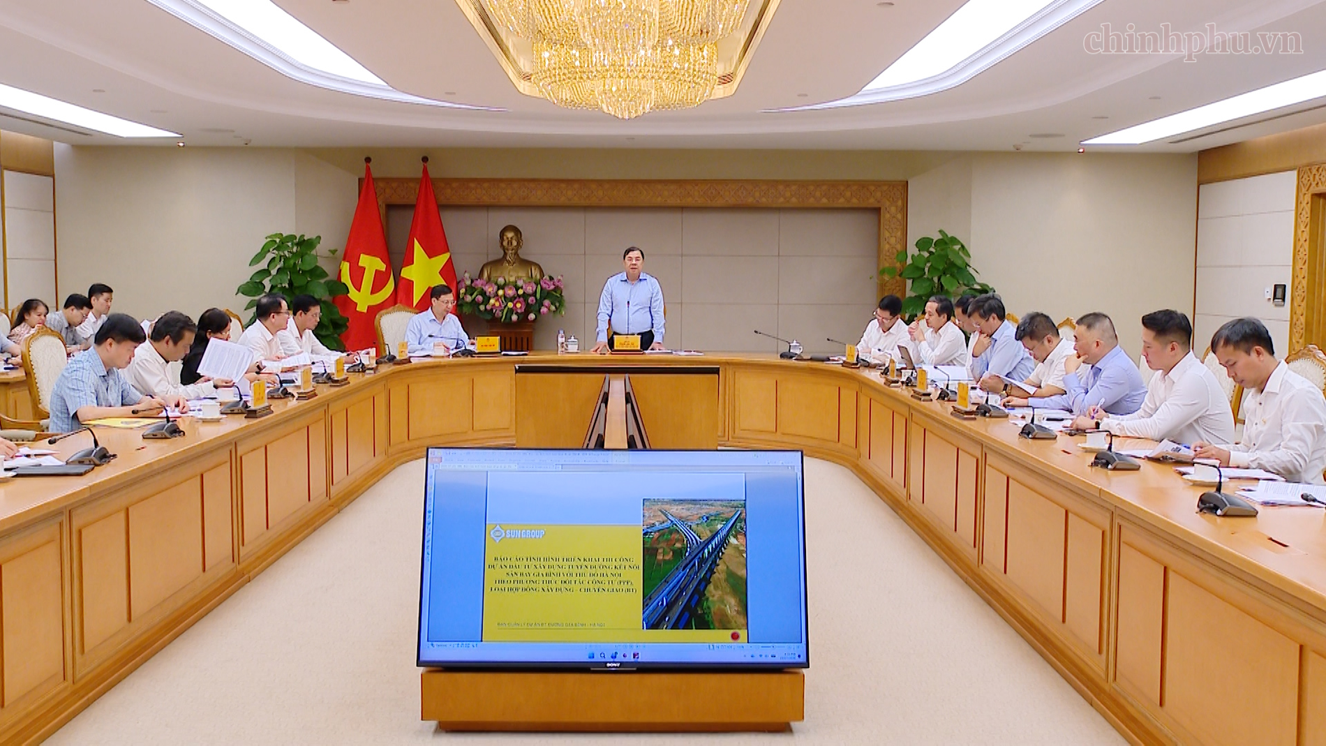 Đẩy nhanh tiến độ thực hiện tuyến đường kết nối sân bay Gia Bình