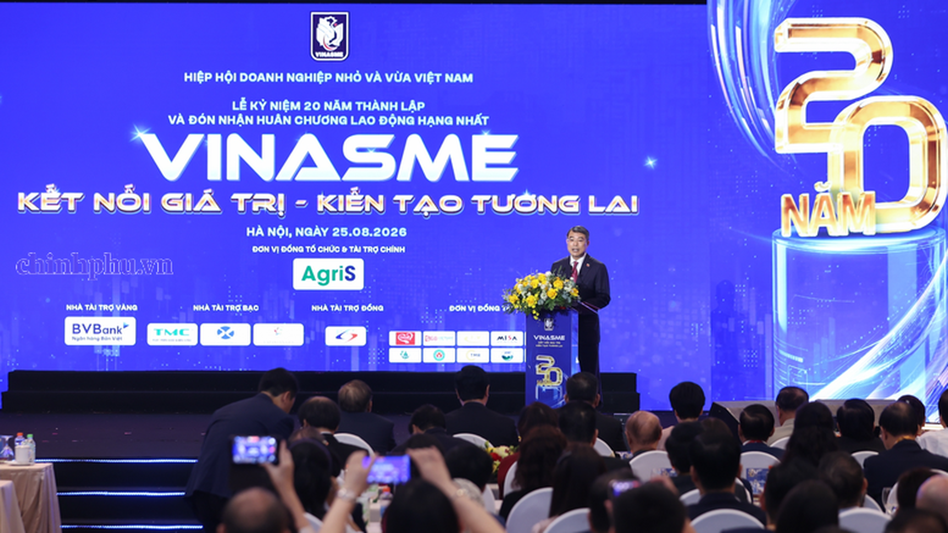 Nhà nước kiến tạo, doanh nghiệp tiên phong thúc đẩy tăng trưởng