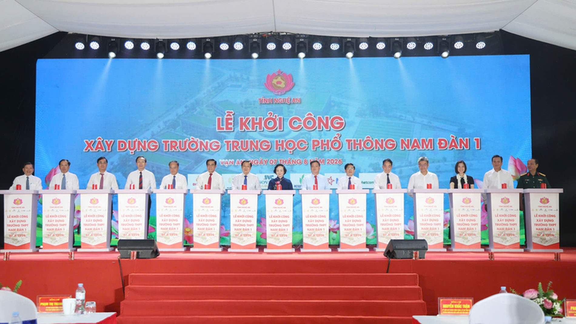 Phó Thủ tướng Phạm Thị Thanh Trà dự lễ khởi công Trường THPT Nam Đàn 1 