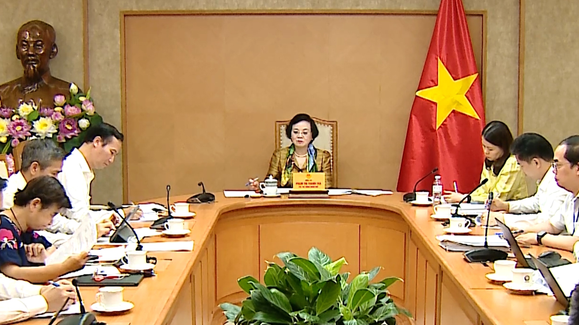 Quản lý mỹ phẩm: Không theo tư duy ‘không quản được thì cấm’