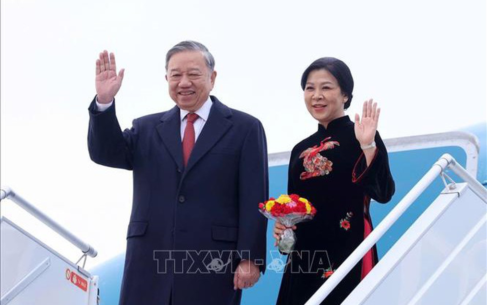 苏林总书记结束对芬兰访问 启程前往保加利亚进行访问