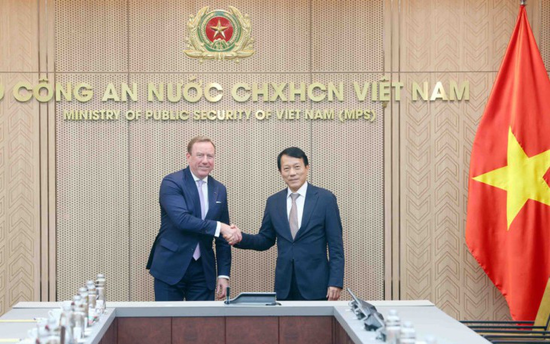 推进与欧洲企业网络安全合作