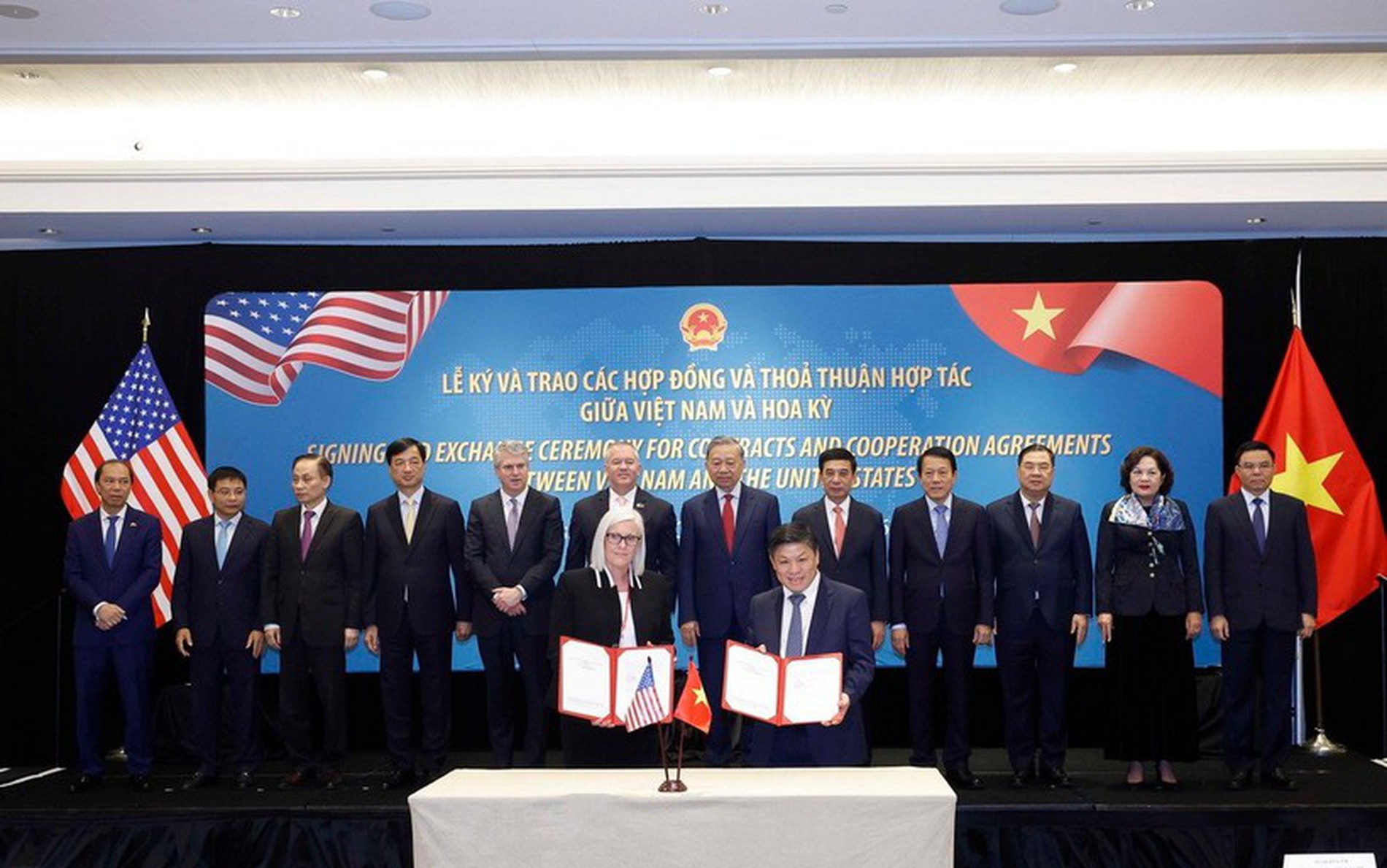 越共中央总书记苏林出席越美两国企业多项合作协议签字仪式