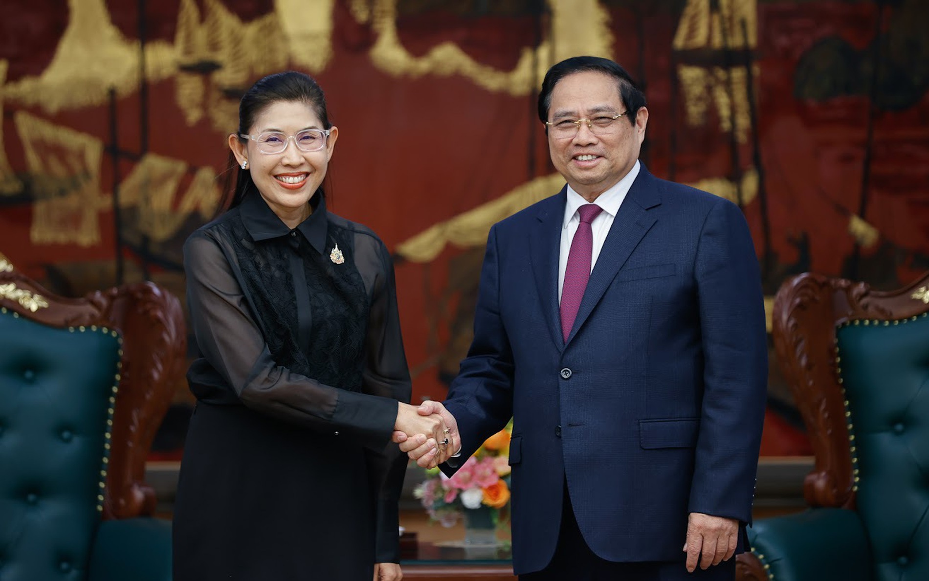 越南政府总理范明政会见泰国驻越南大使