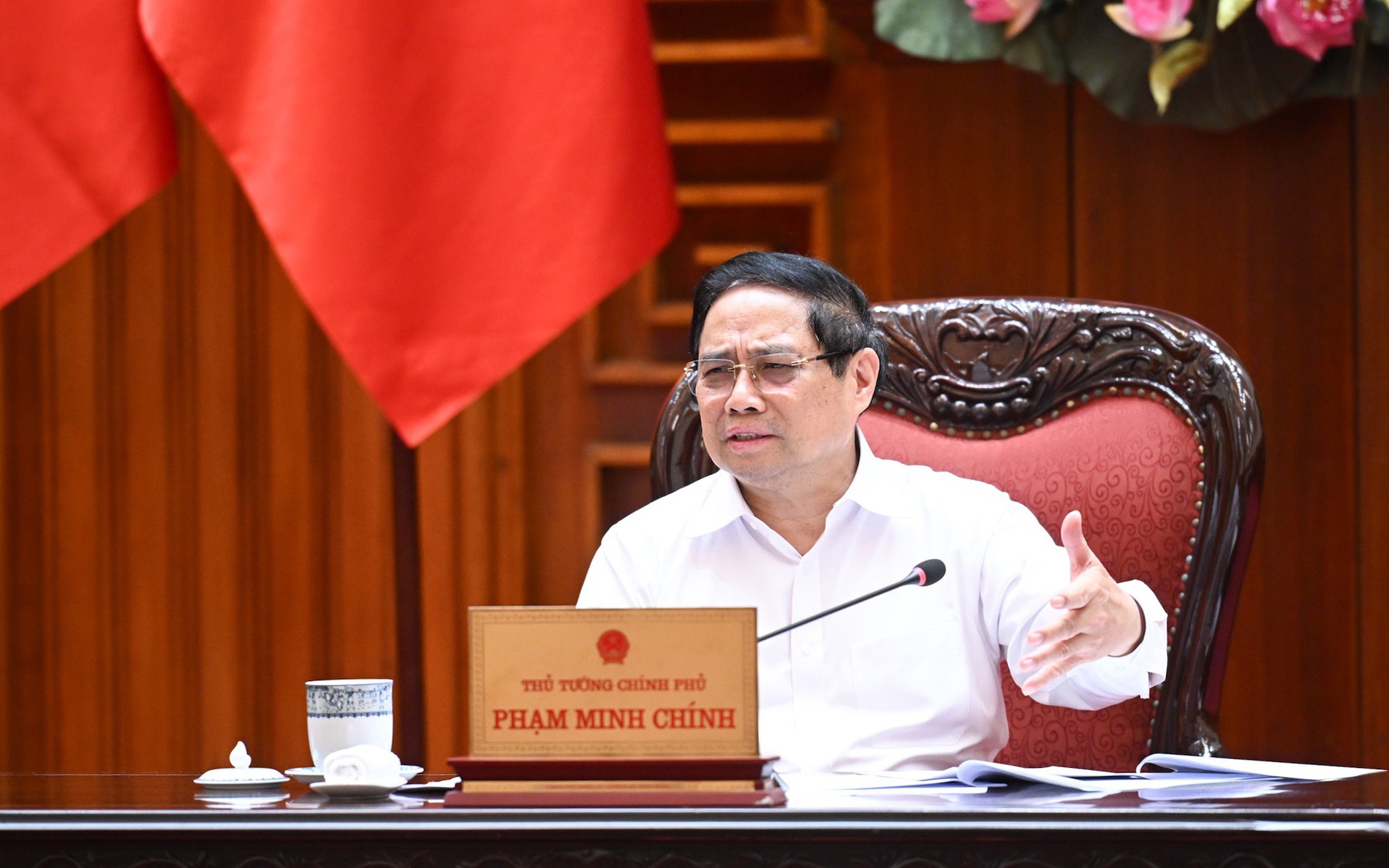 范明政总理：防止石油和油气短缺；紧急建立战略石油储备