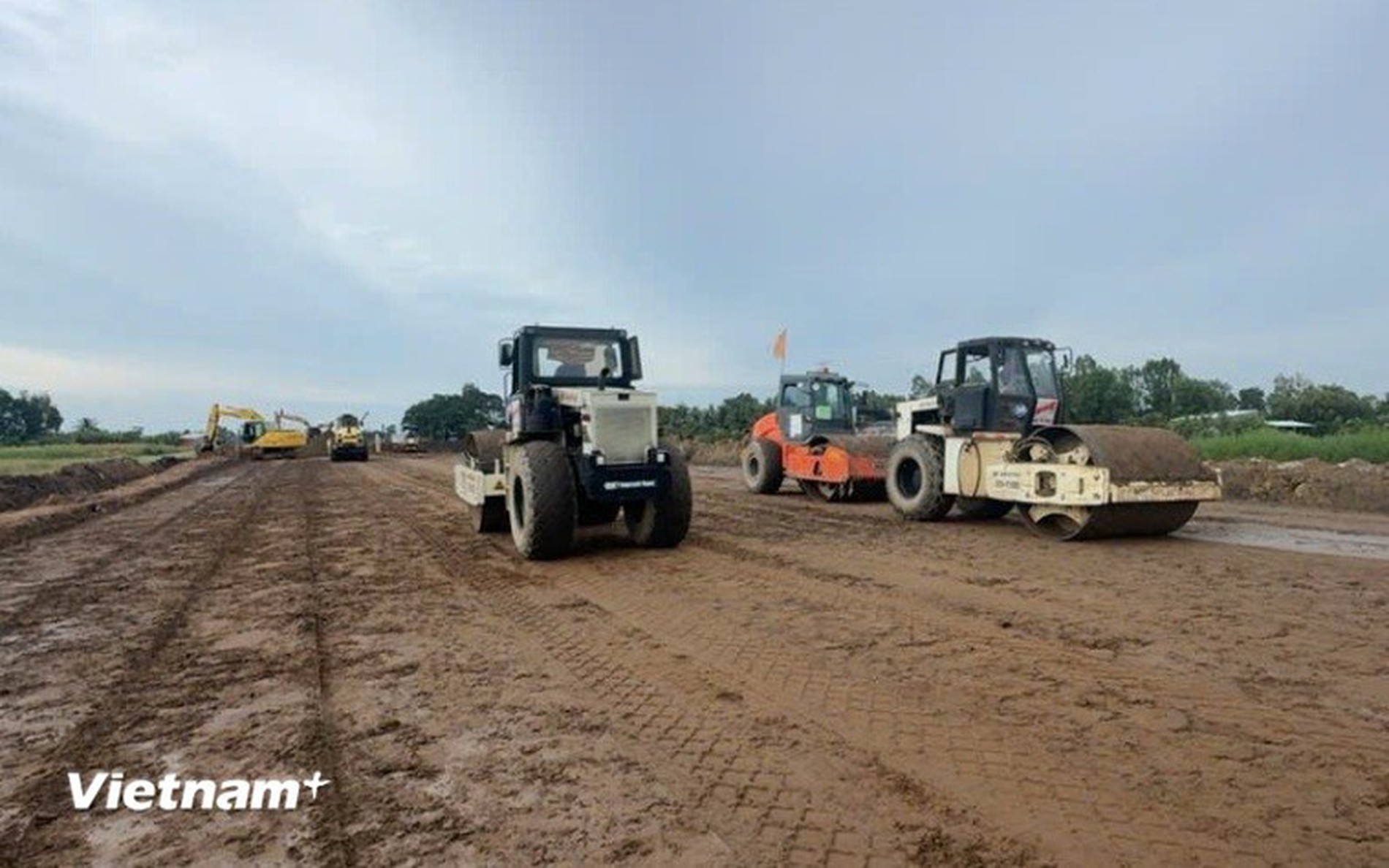 2026年前2个月，公共投资和外资实际到位资金大幅增长