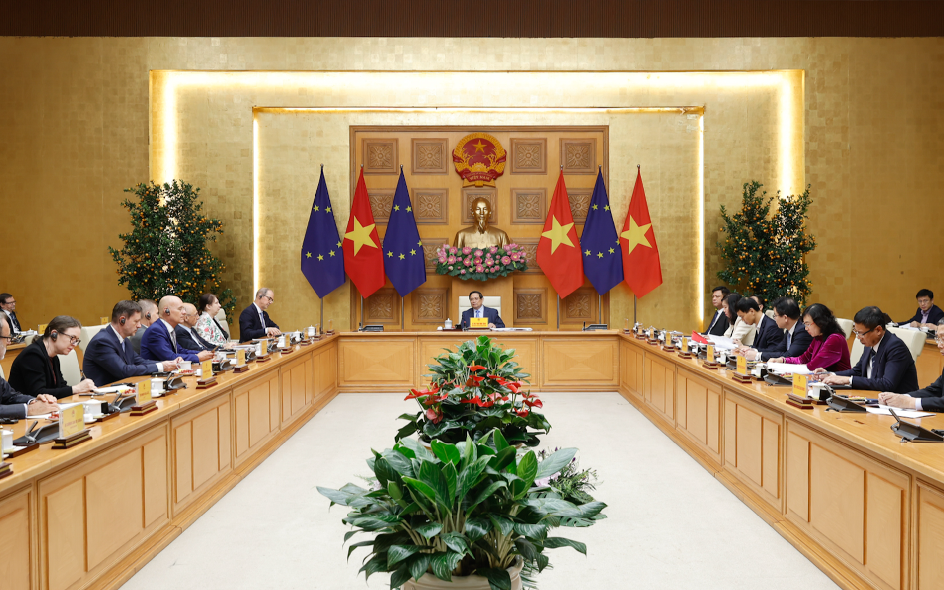 范明政总理接见欧盟及成员各国驻越南使节