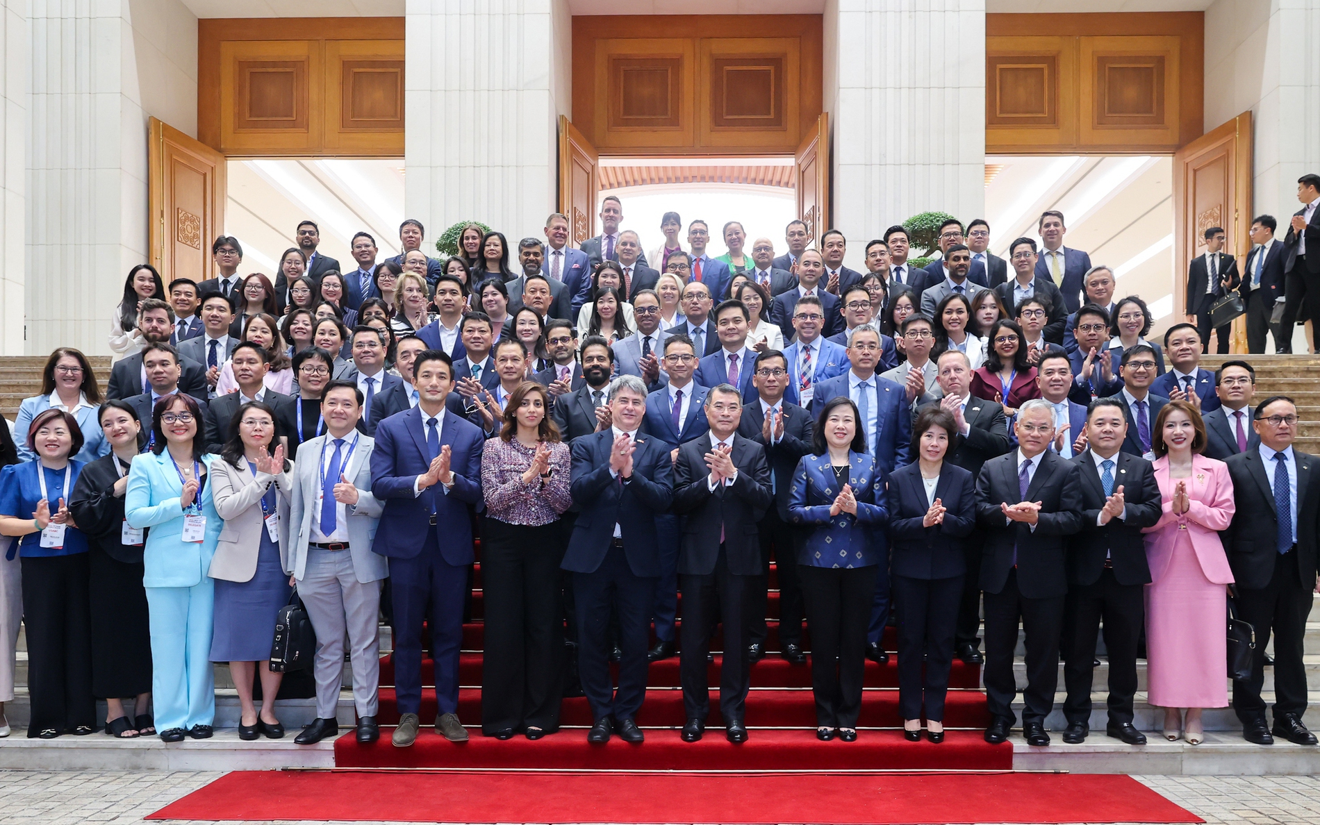 越南政府总理黎明兴接见美国企业代表团